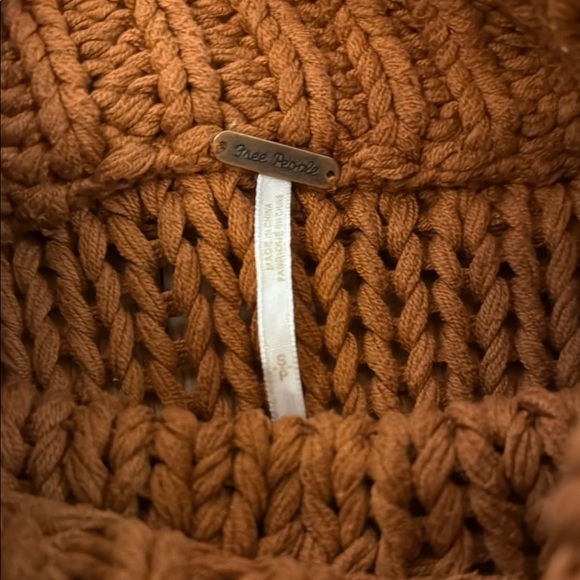 Free people size small Chunky Knit Sweater - Brown - Picture 4 of 4